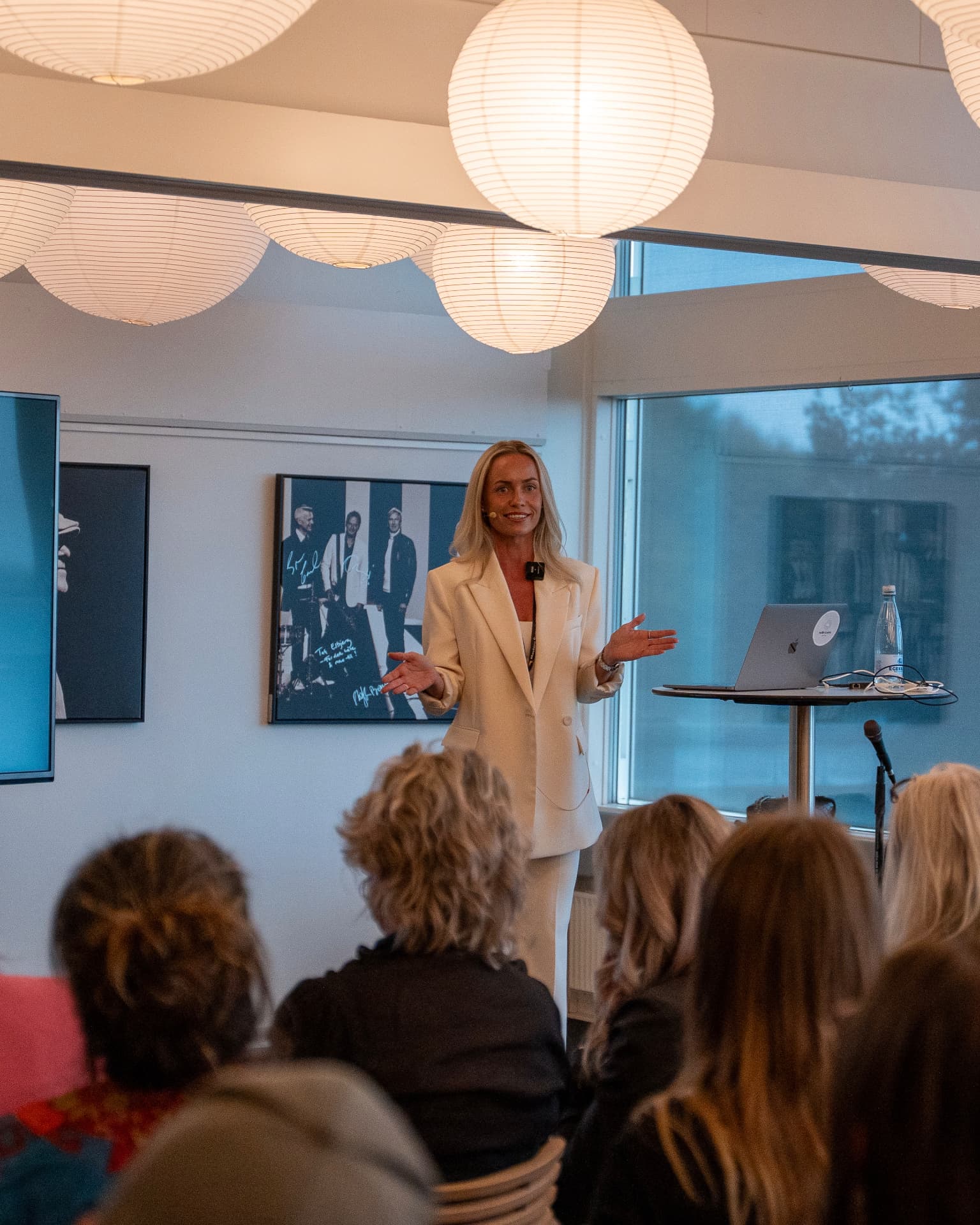 Josefine Bak holder foredrag
